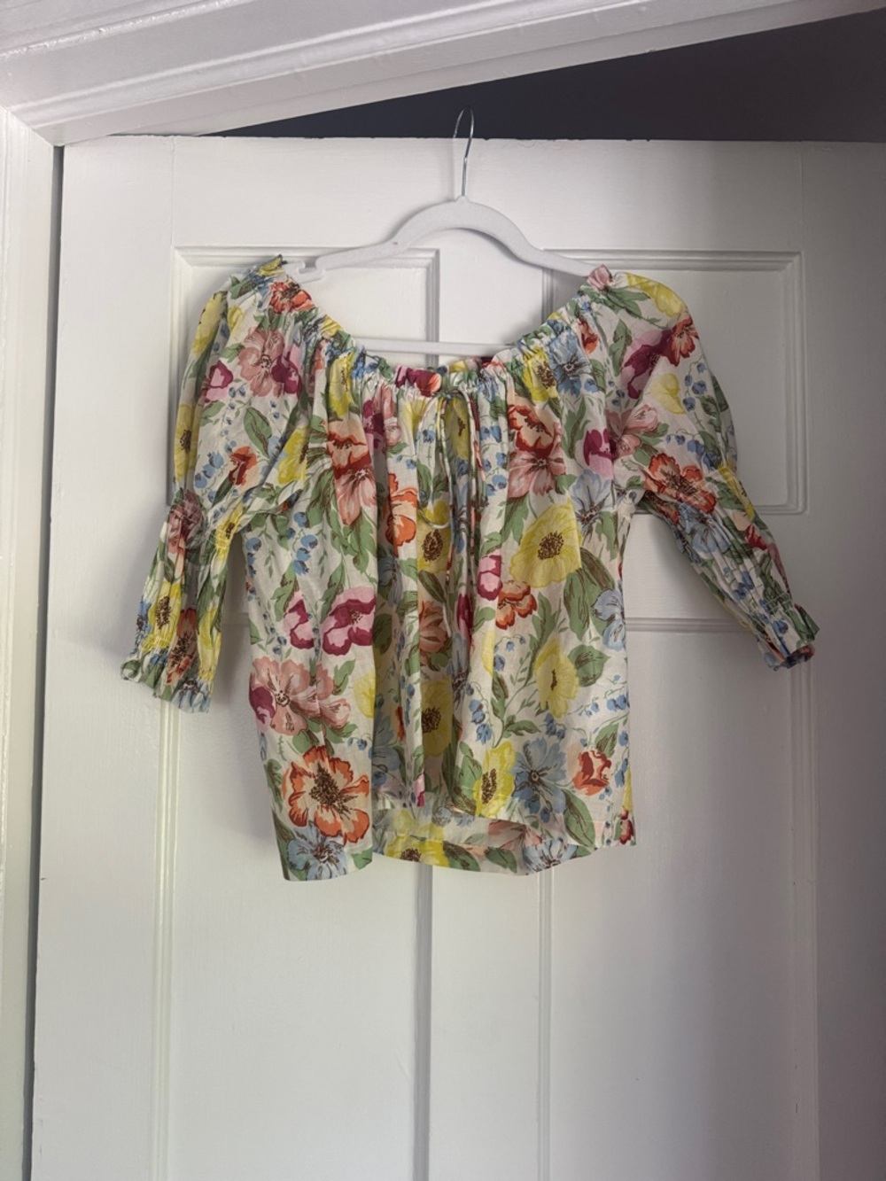 Doen Floral Off-Shoulder Peasant Blouse in Multi-Color